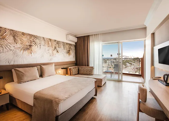 Palmin Hotel 4*