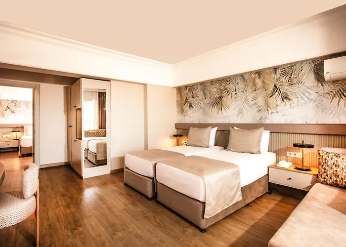 Palmin Кушадасы